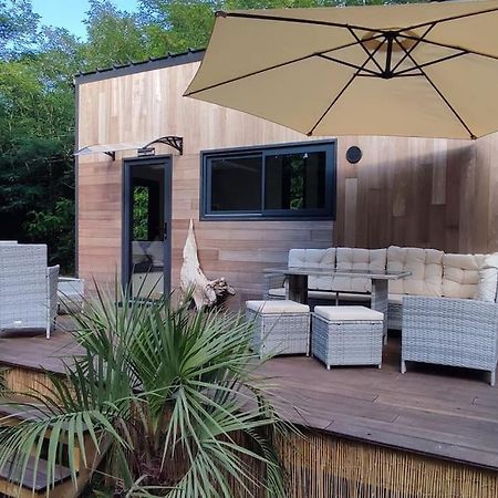 Tiny House Chez Caroline Villa Gaillan-en-Medoc Bagian luar foto