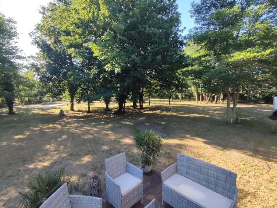 Tiny House Chez Caroline Villa Gaillan-en-Medoc Bagian luar foto